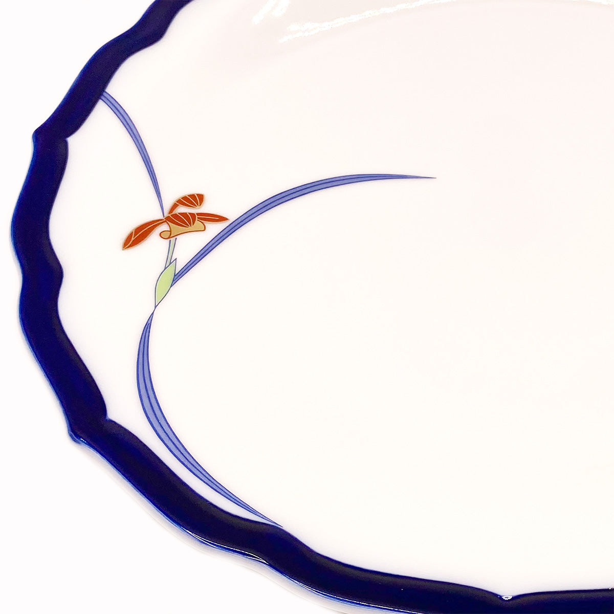 Koransha - Porcelain Dinner Plate Orchid Lace - Arita Ware