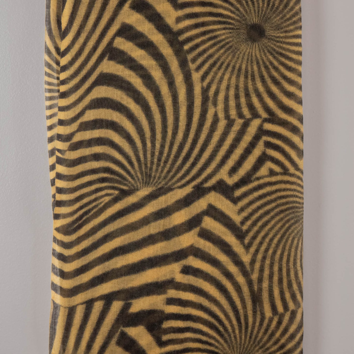 San and Soni - Distinkt Scarf - Zebra