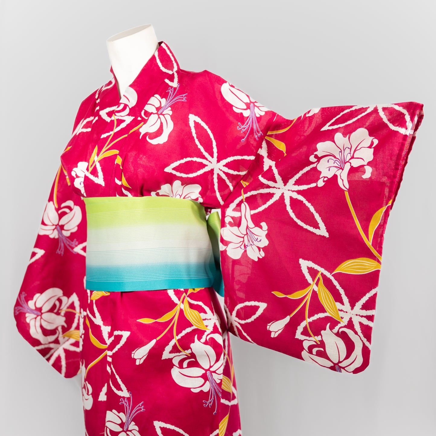 Vintage Yukata Kimono - Lilies in Vivid Pink