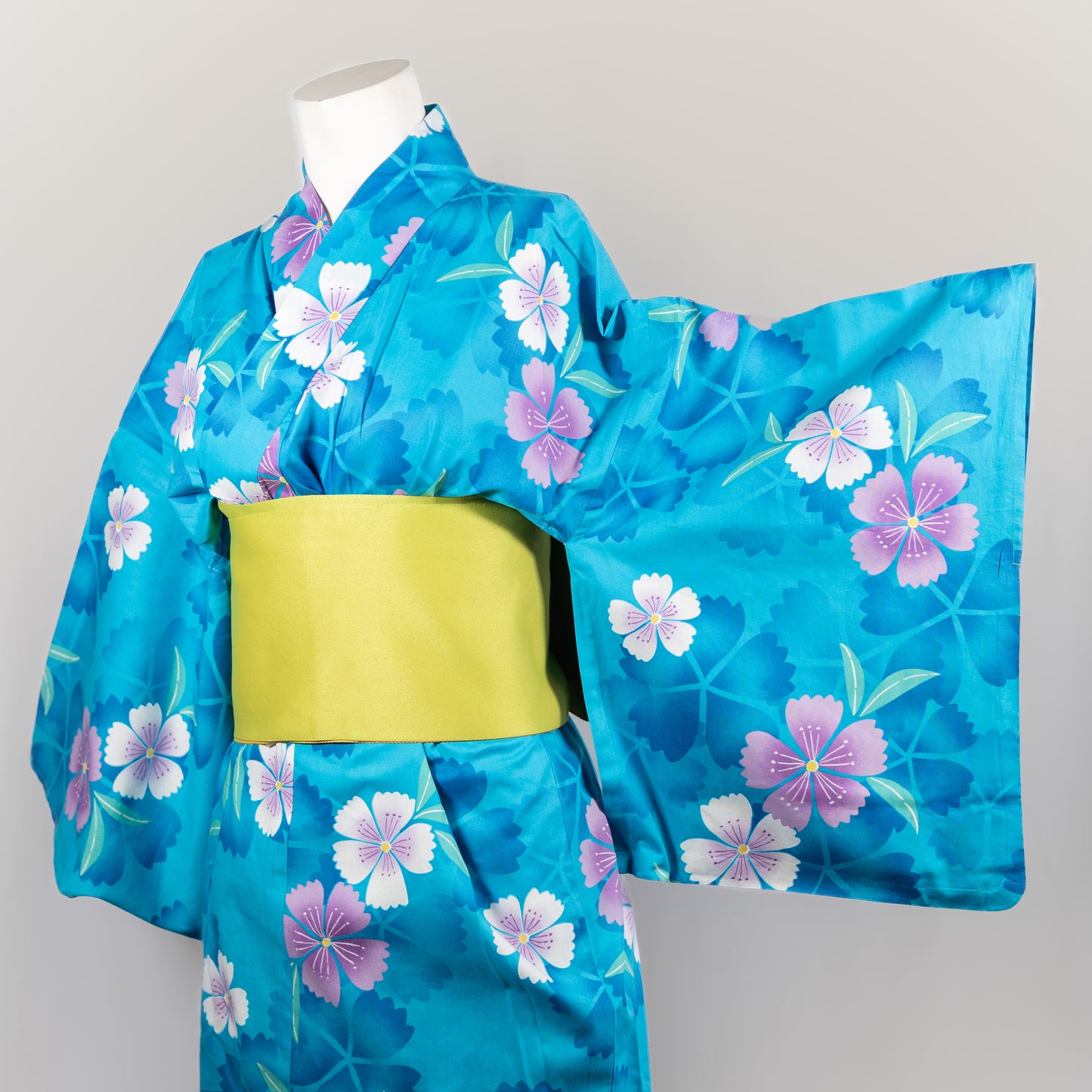 Vintage Yukata Kimono - Flowers in Blue