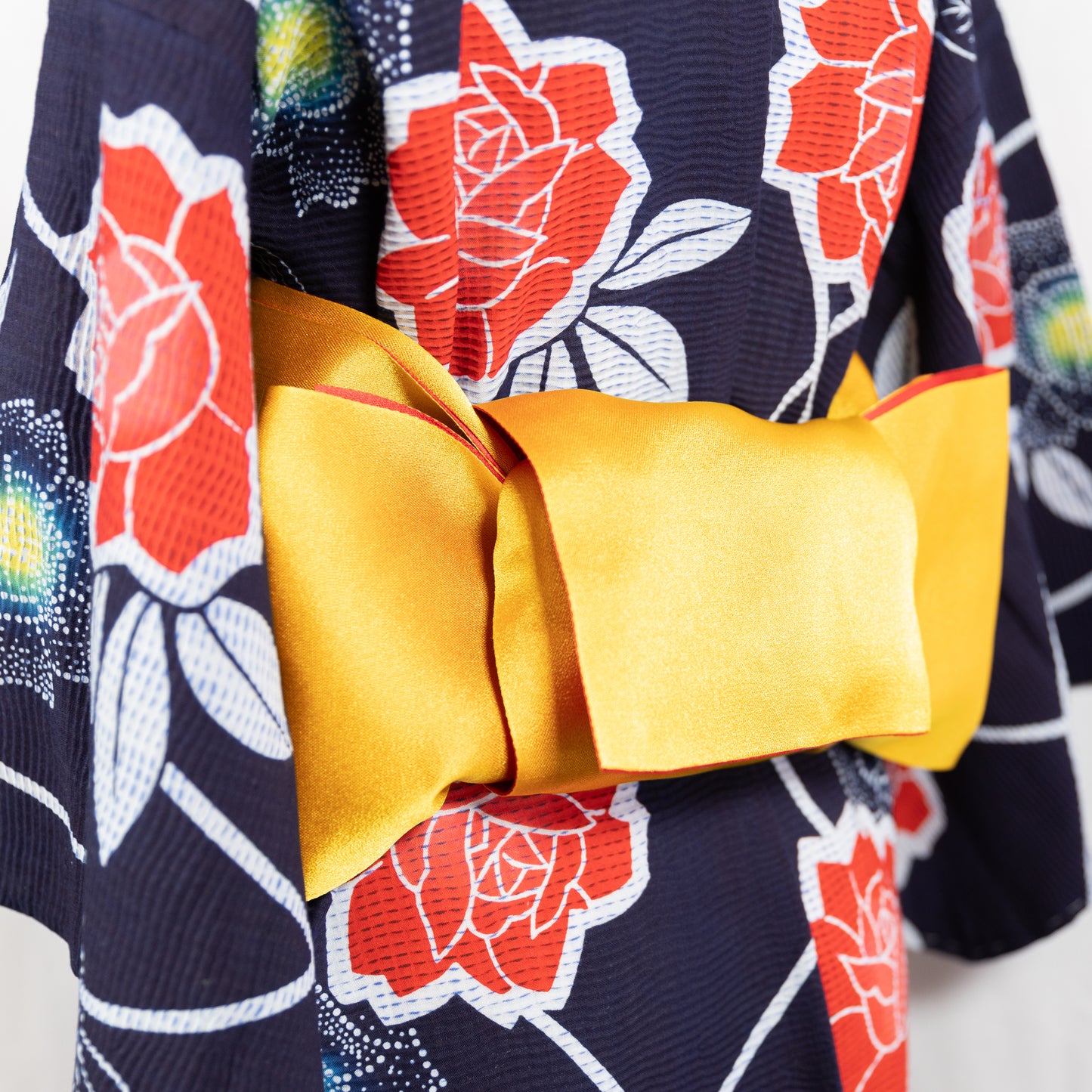 Vintage Retro Yukata Kimono - Roses in Navy