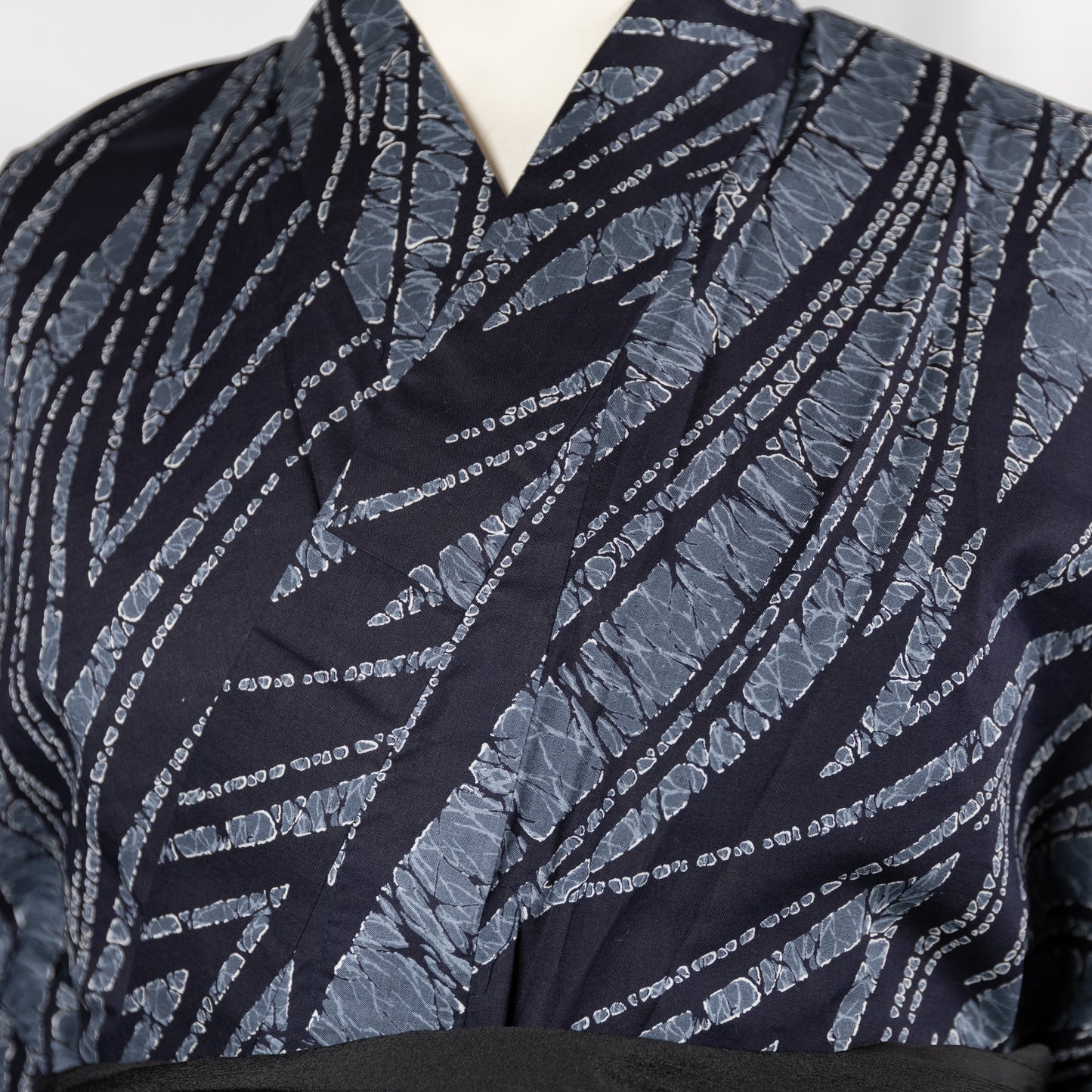 Men's Vintage Yukata Kimono - Gray & Black