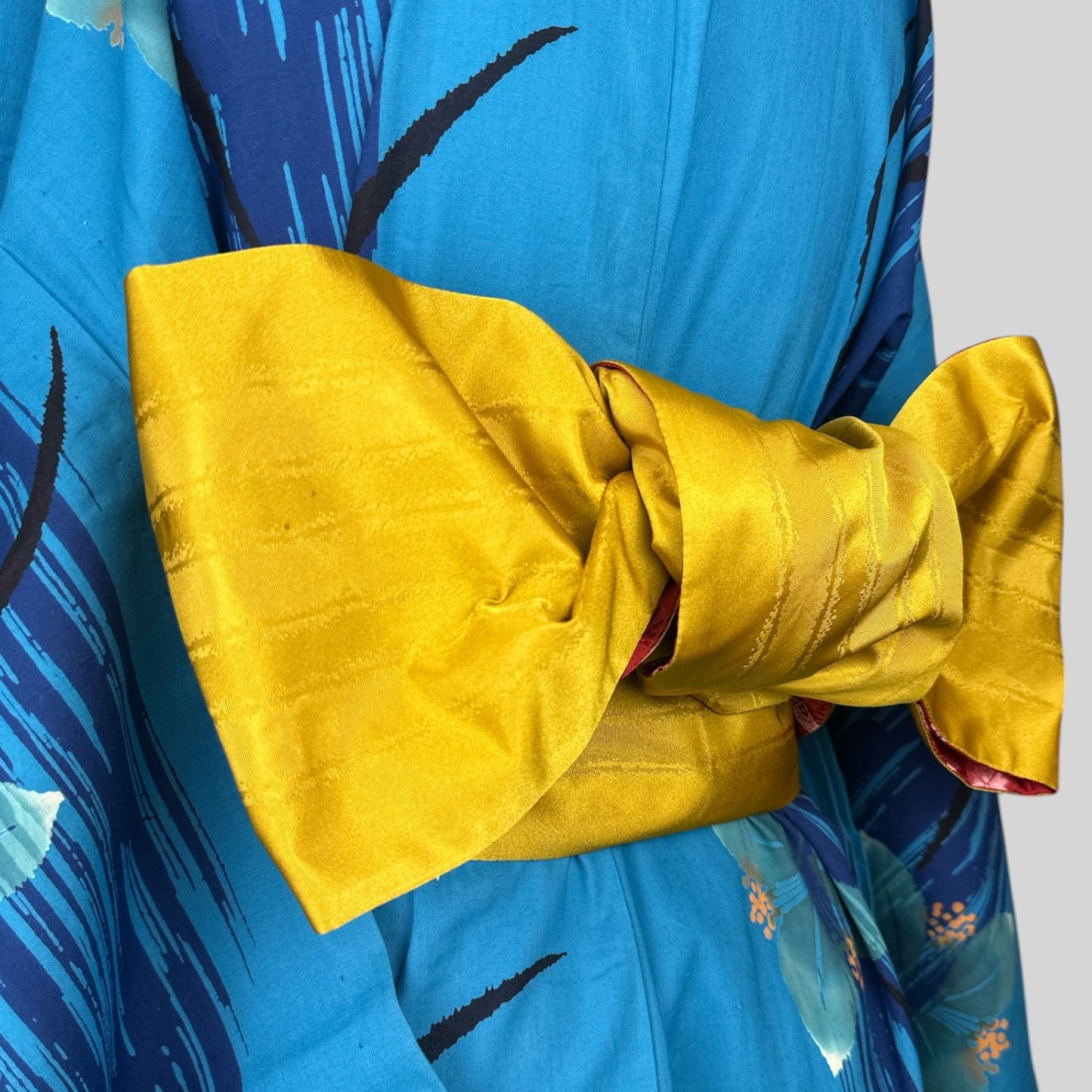 Vintage Retro Yukata Kimono - Azure Wave