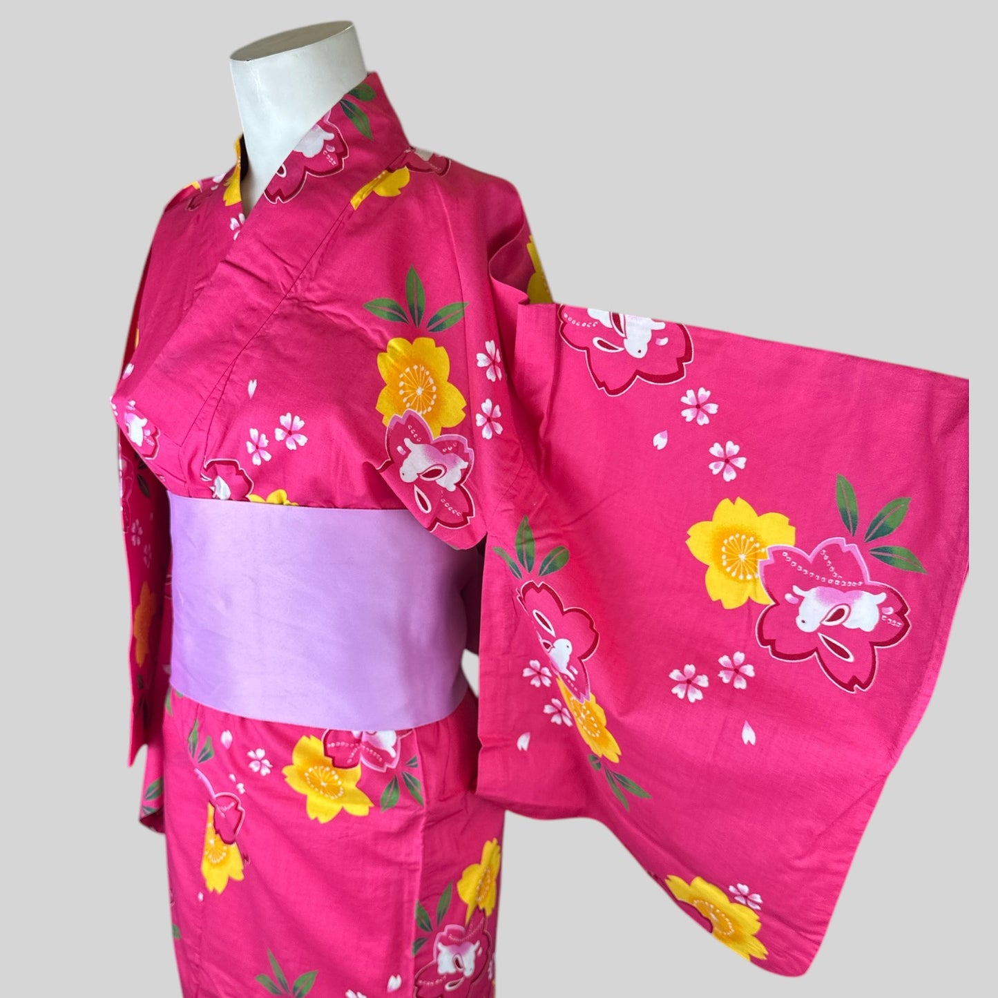 Vintage Retro Yukata Kimono - Sakura Candy