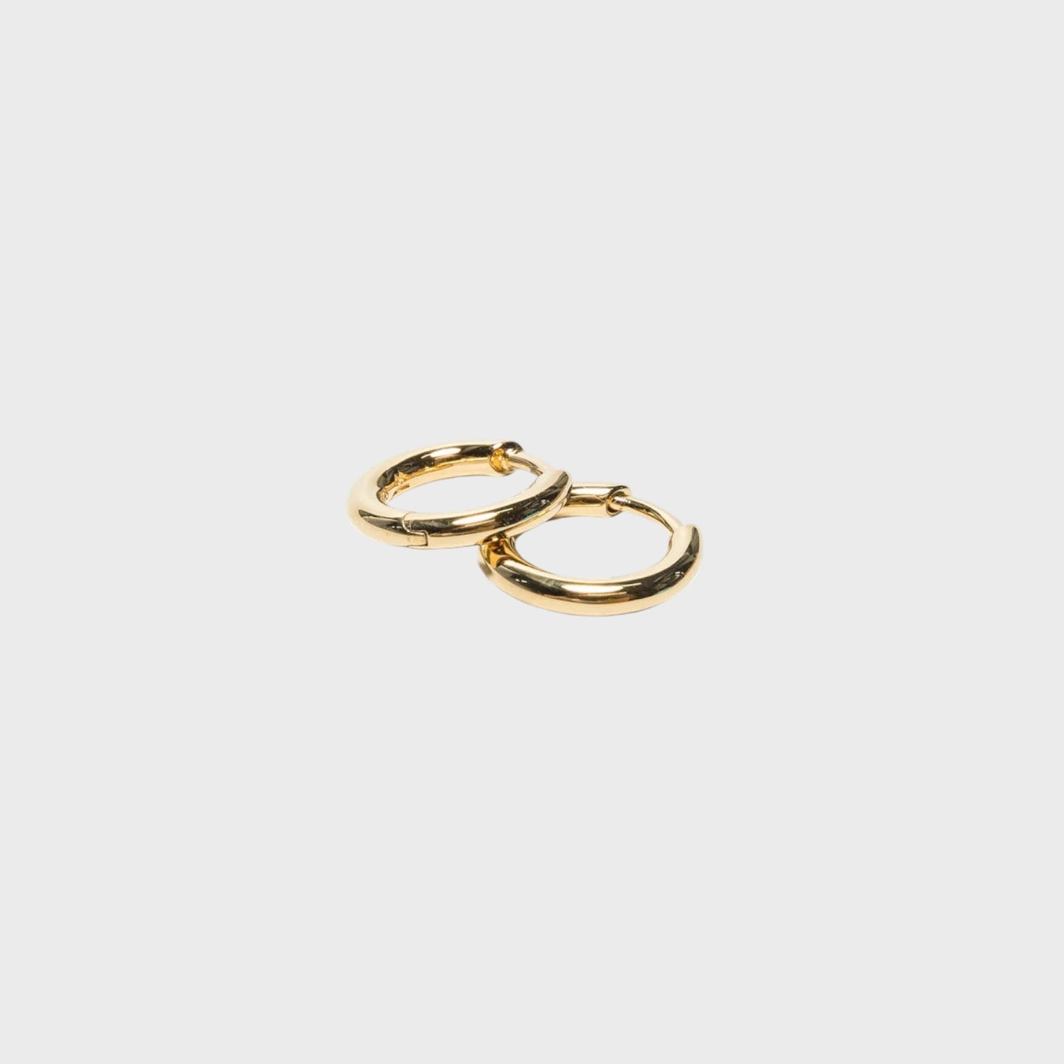 Tom Wood - Classic Hoop Earrings Small - Gold – Lune Noir