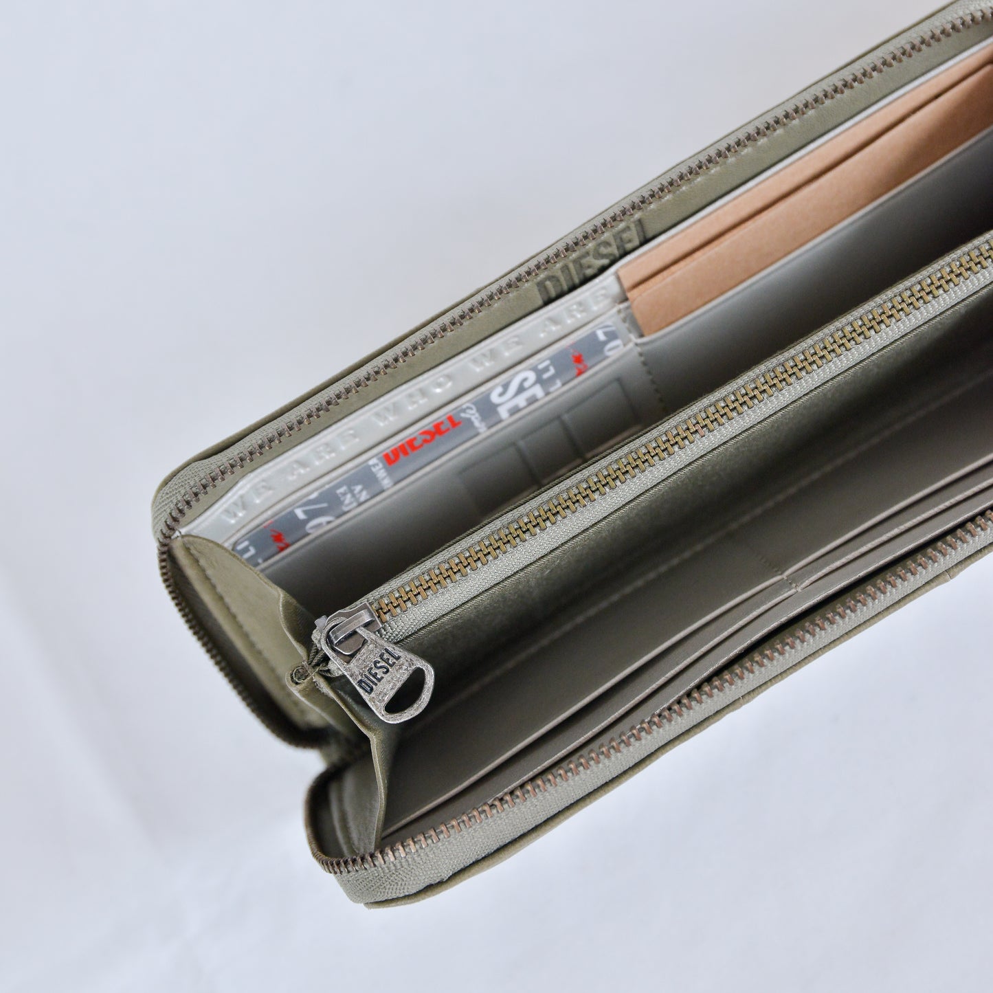 Vintage Leather Long Wallet Logo Zip