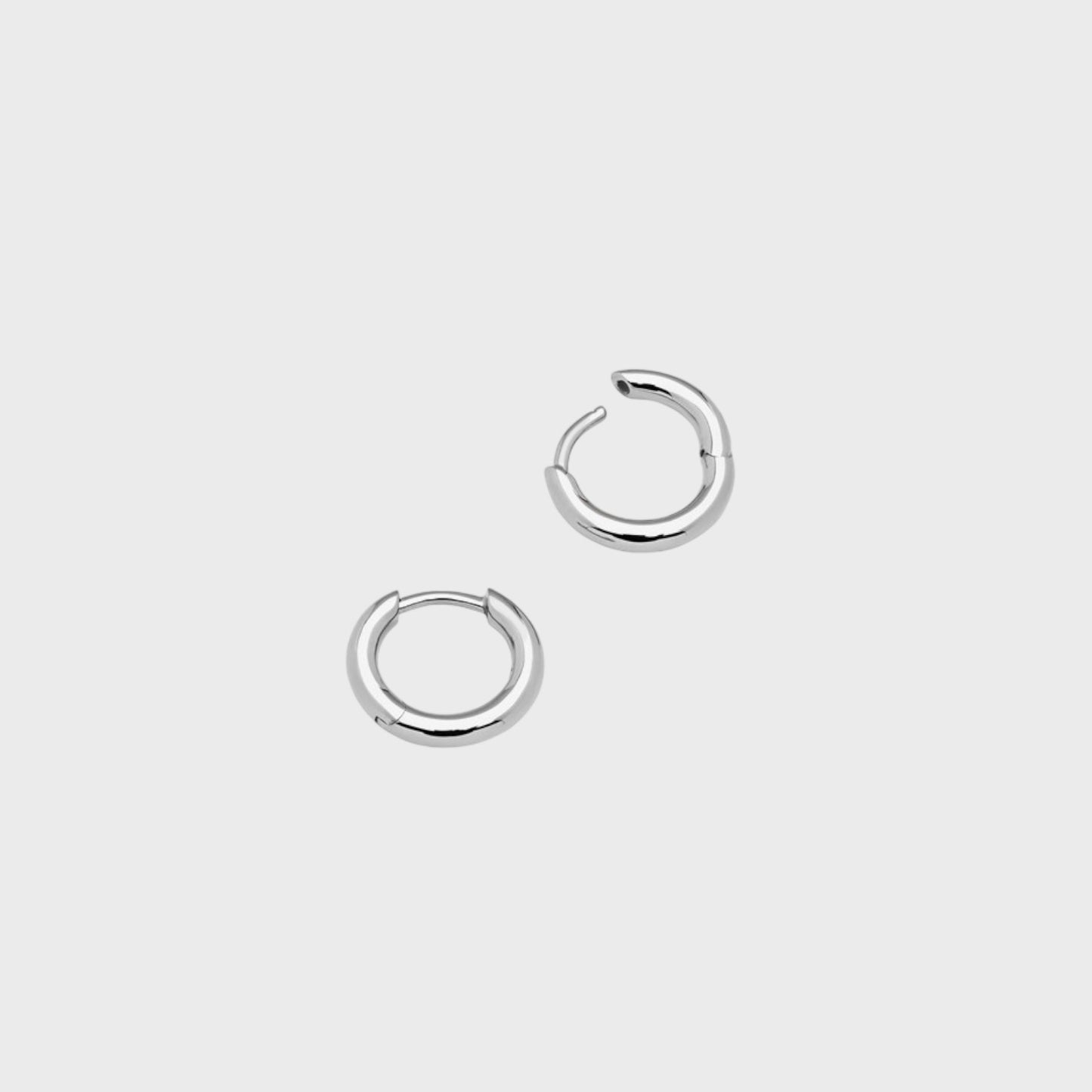 Tomwood - Classic Hoop Earrings Small - Silver