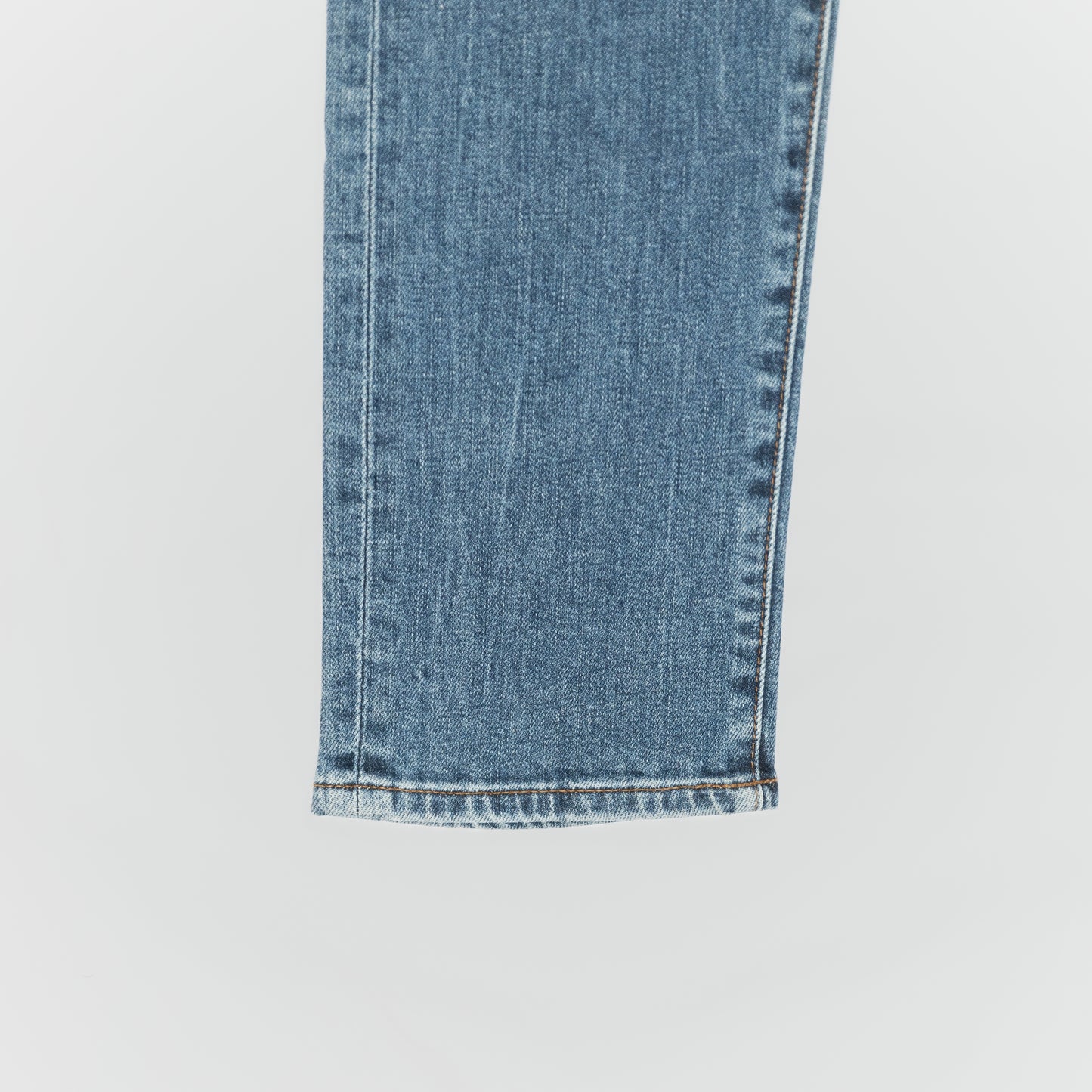 J Brand -  Ladrolite Tyler Taper Slim-Straight Jeans - Ladrolite