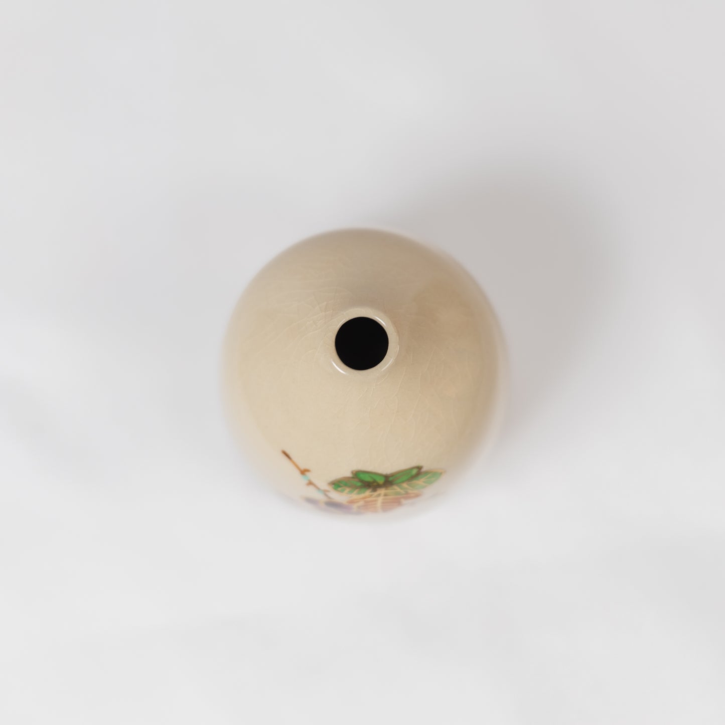 Gyokutozan - Ichirin Vase - Satsuma Ware