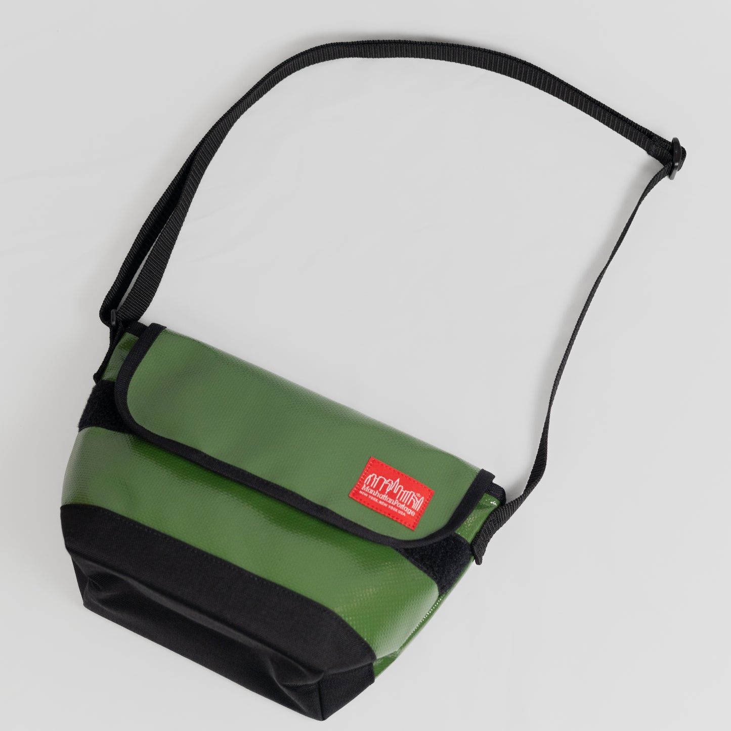 Manhattan Portage - Vinyl Messenger Bag - Olive