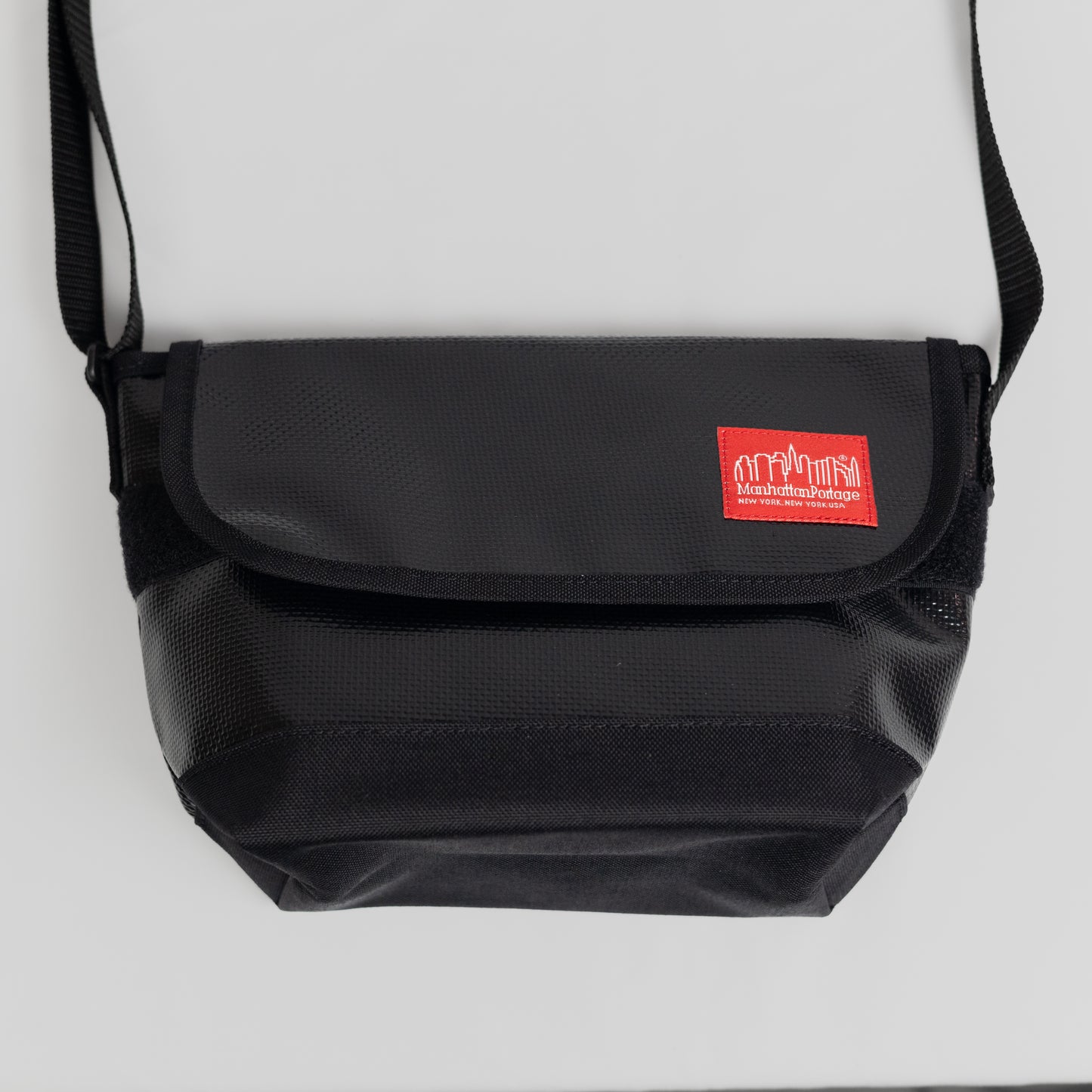 Manhattan Portage - Vinyl Messenger Bag - Black