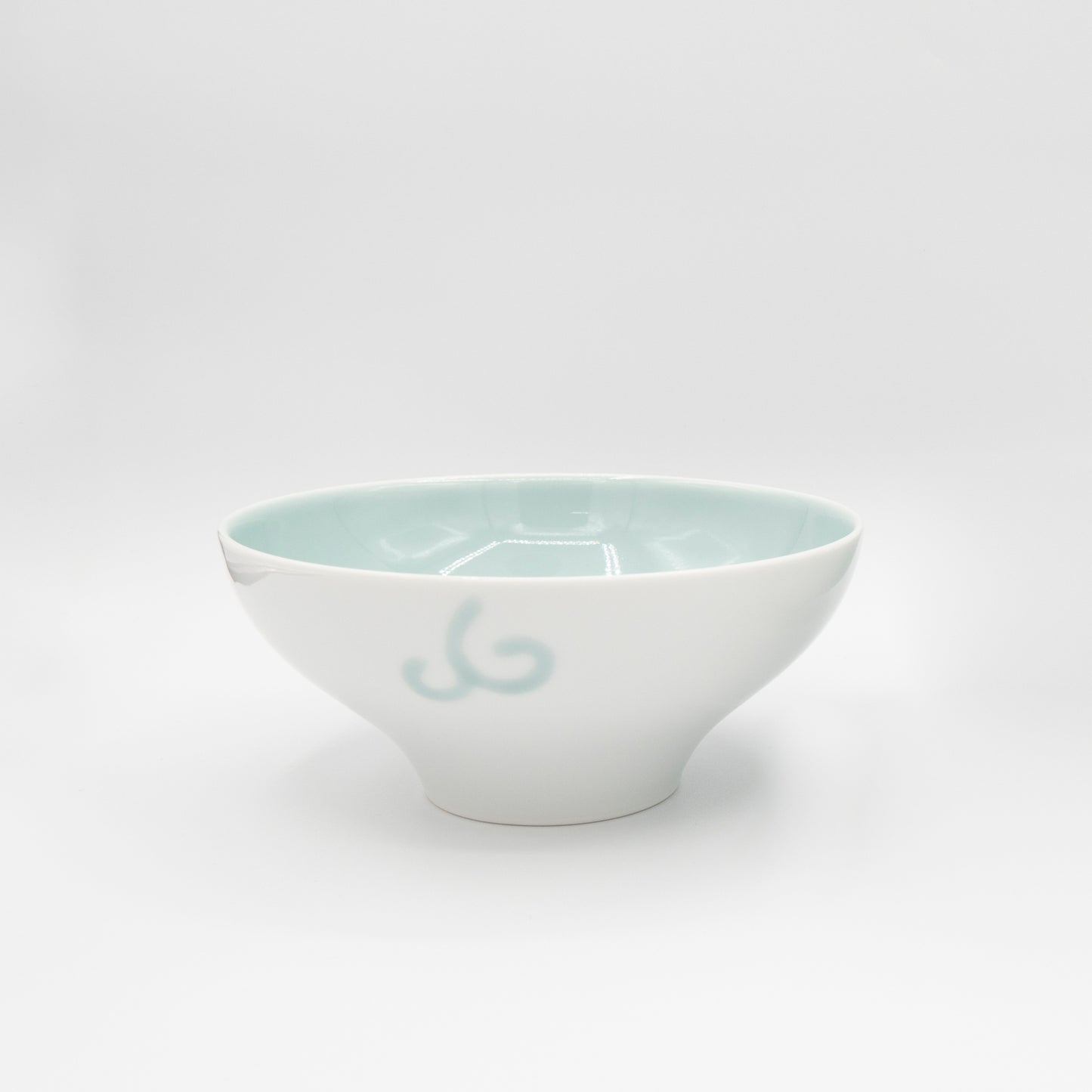 Seizan - Kakewake Bowl - Imari Nabeshima Ware - White