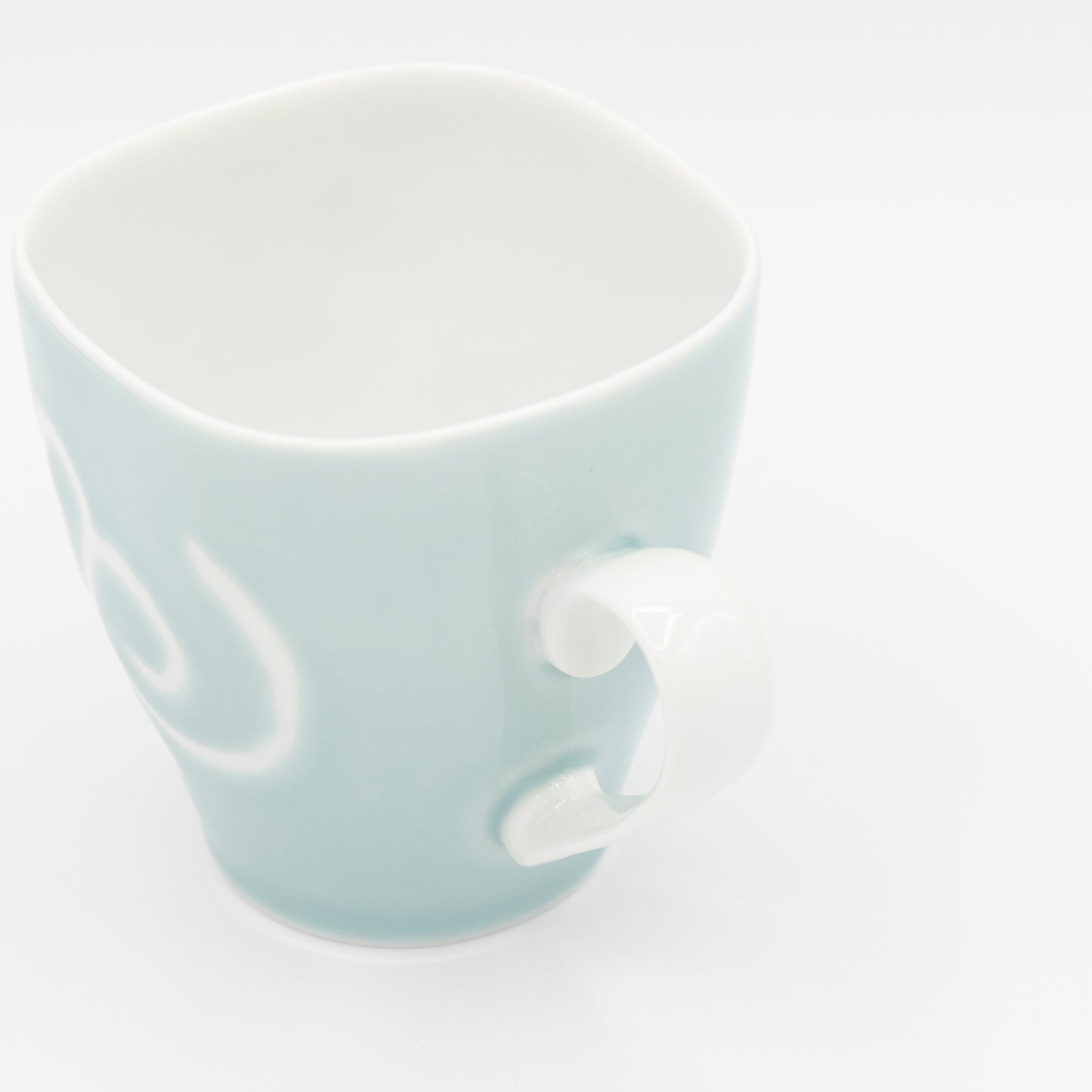 Seizan - Kakewake Wave Mug - Imari Nabeshima Ware - Blue