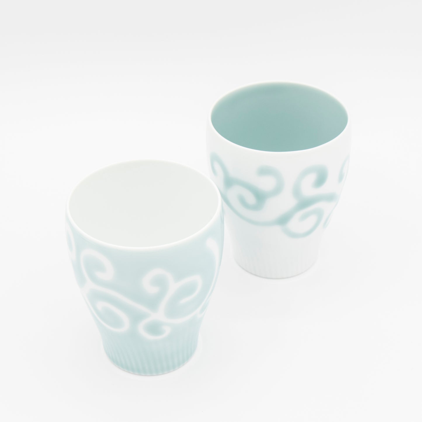 Seizan Kakewake Wave Cup - Blue | Imari Nabeshima Ware