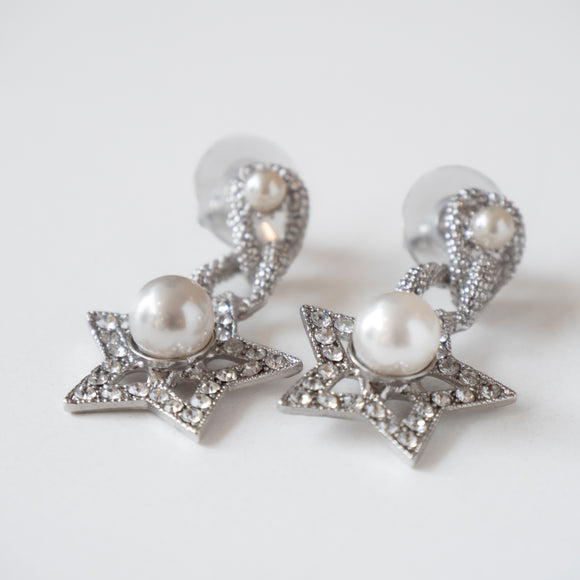 Stellar Hollywood - Clip-On - Pearl Point Star Earring -Silver