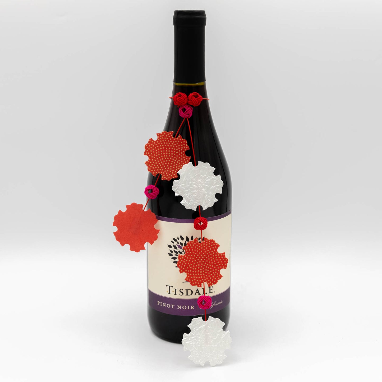 Medetaya Modern - Bottle Decoration  - Red