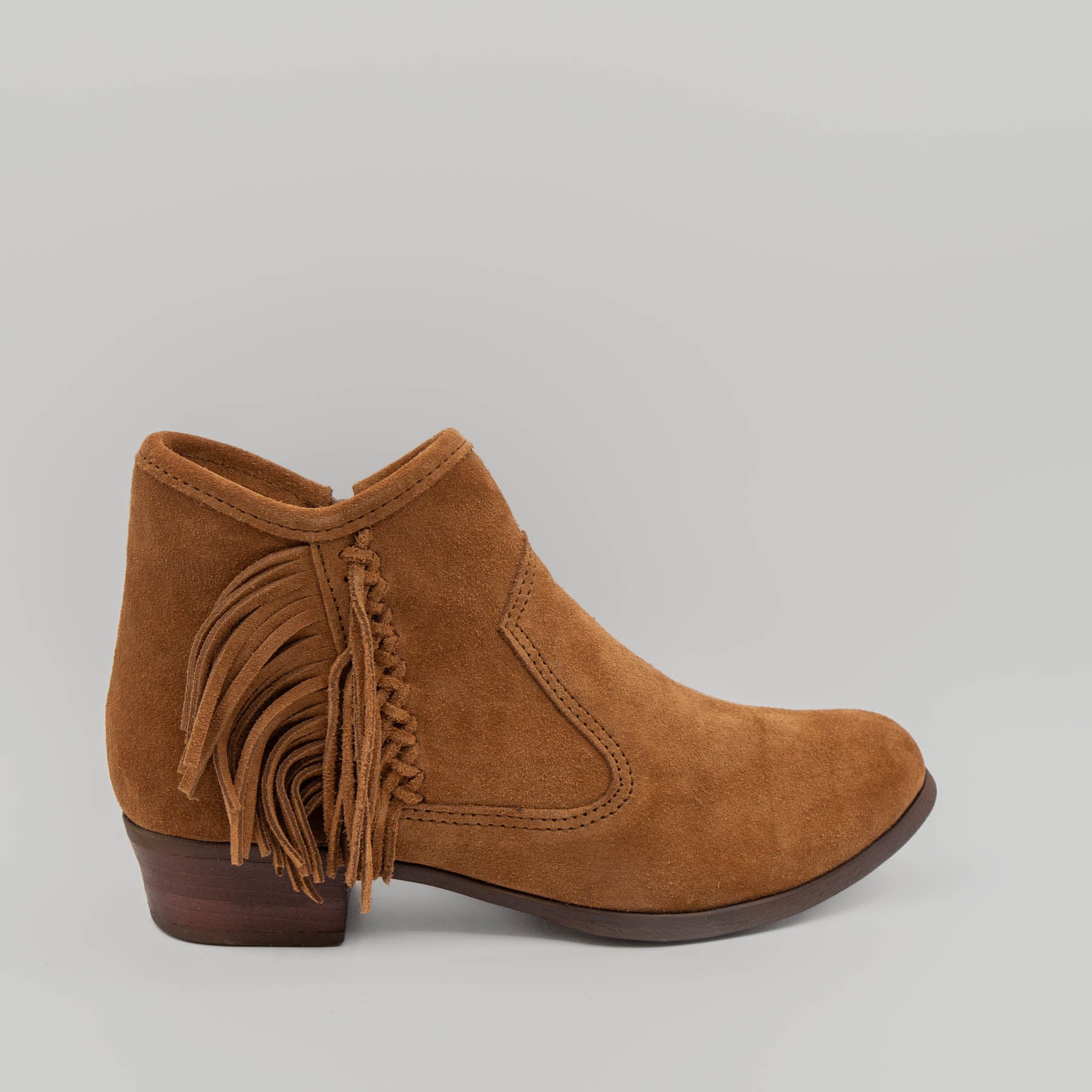 Minnetonka deals blake boot