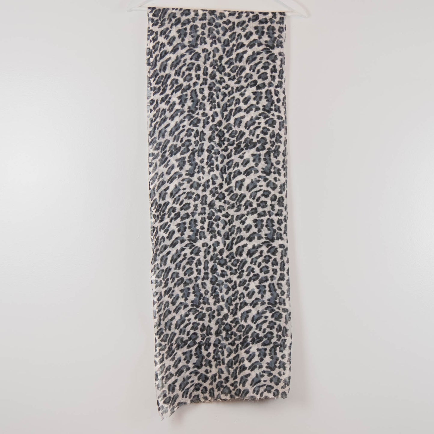 Distinkt Scarf by San and Soni - Leopard