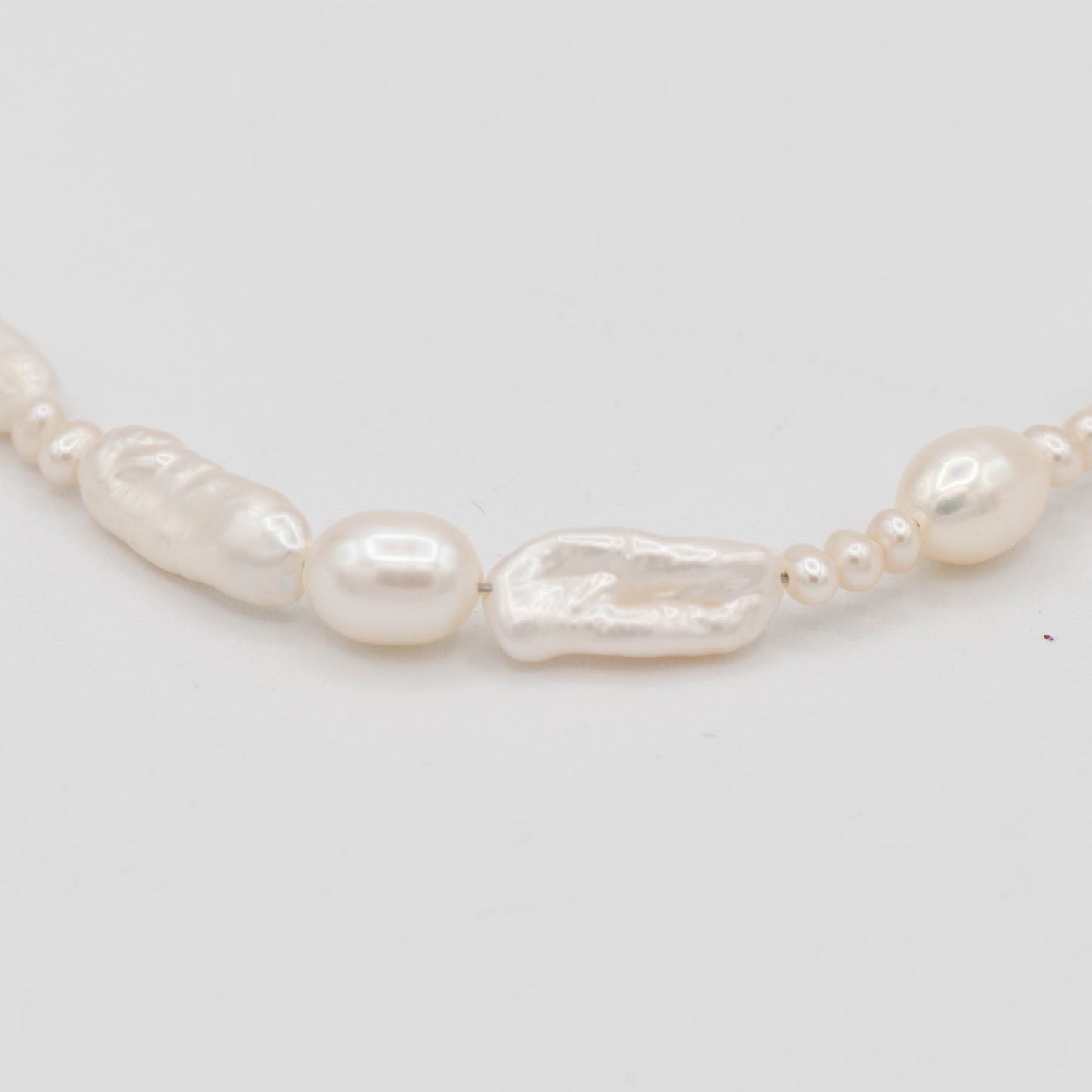 Stellar Hollywood - Mix Baroque Pearl Necklace - White